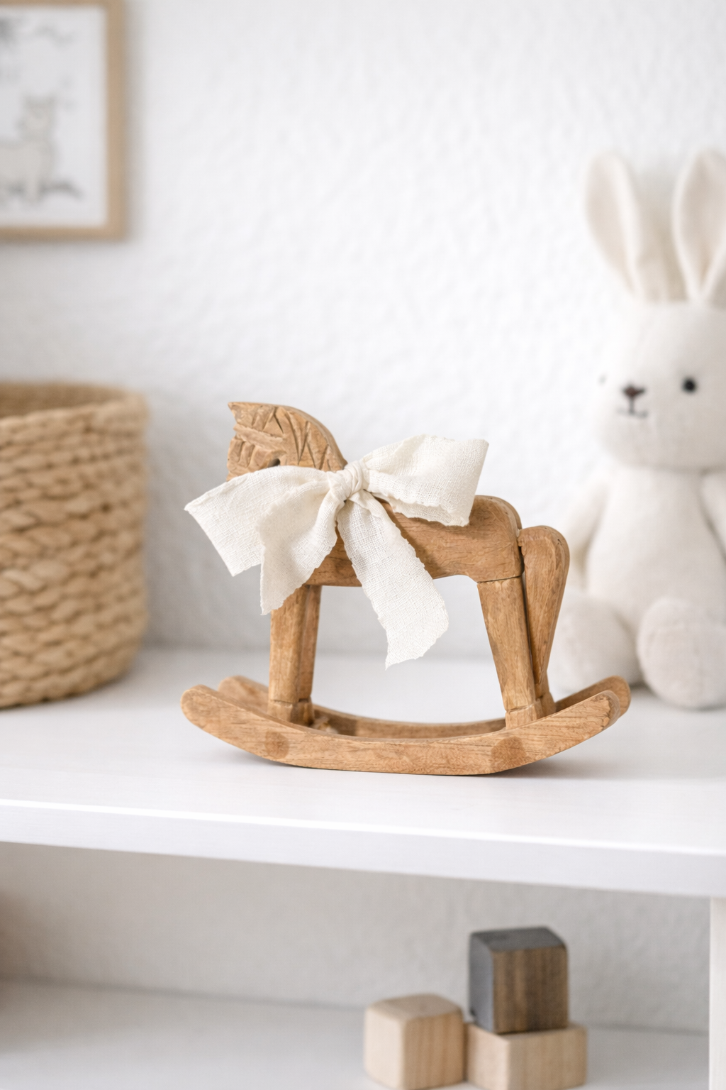 Cavalo Decorativo em Madeira — Estilo Retrô - Minimalist House Shop