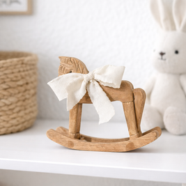 Cavalo Decorativo em Madeira — Estilo Retrô - Minimalist House Shop