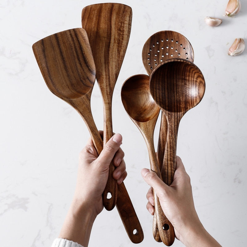 Juego de Utensilios de Cocina Tailandés – 7 piezas - Minimalist House Shop