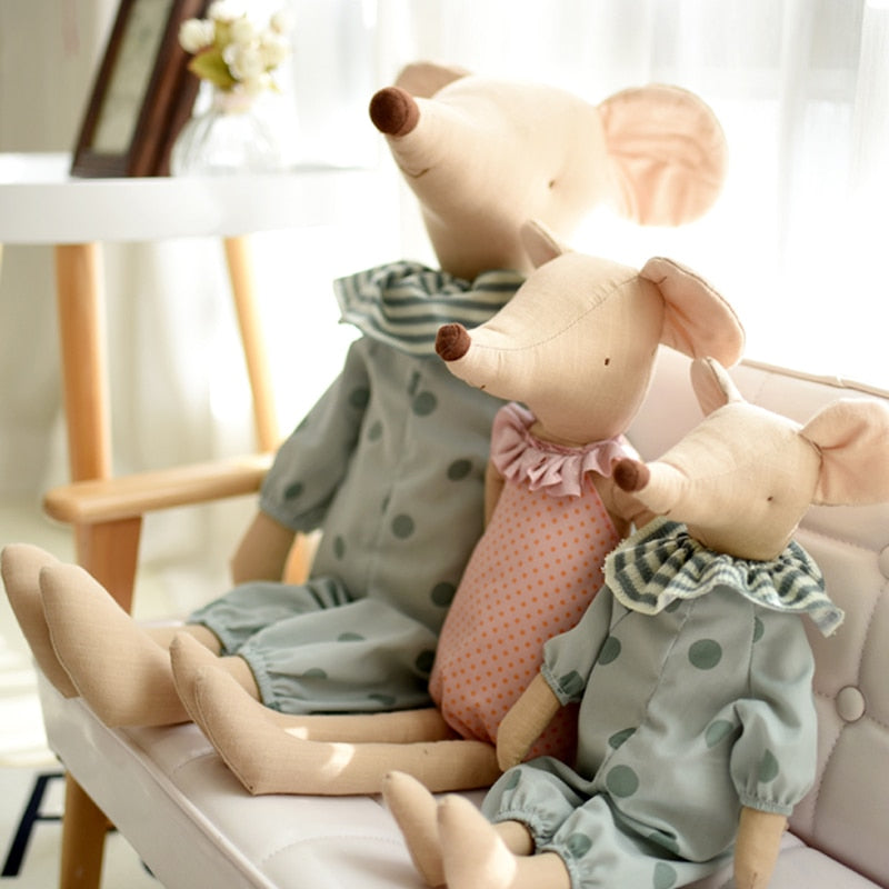 Peluche Mouse – Disponible en 3 tamaños - Minimalist House Shop