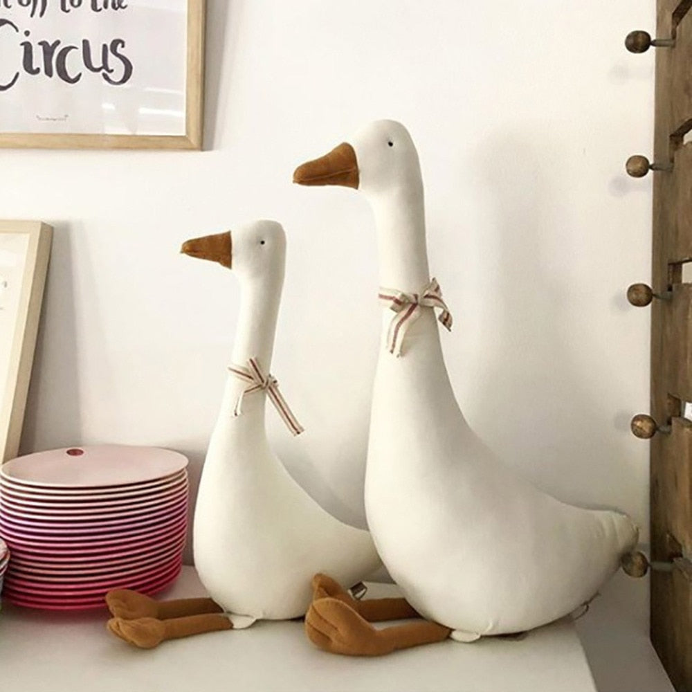 Peluche de Pato – Tamaños Mediano y Grande - Minimalist House Shop