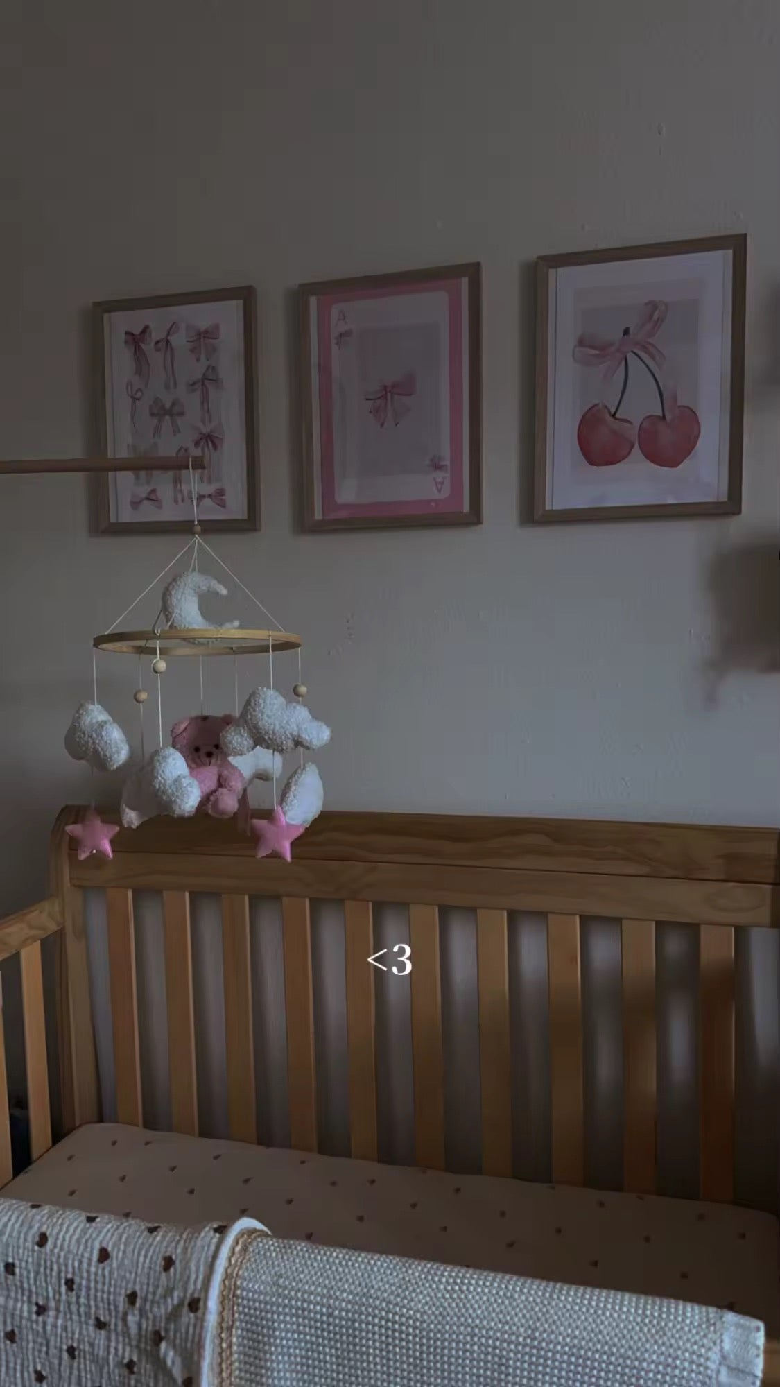 Móvil para Cuna Baby – Osito o Conejito - Minimalist House Shop
