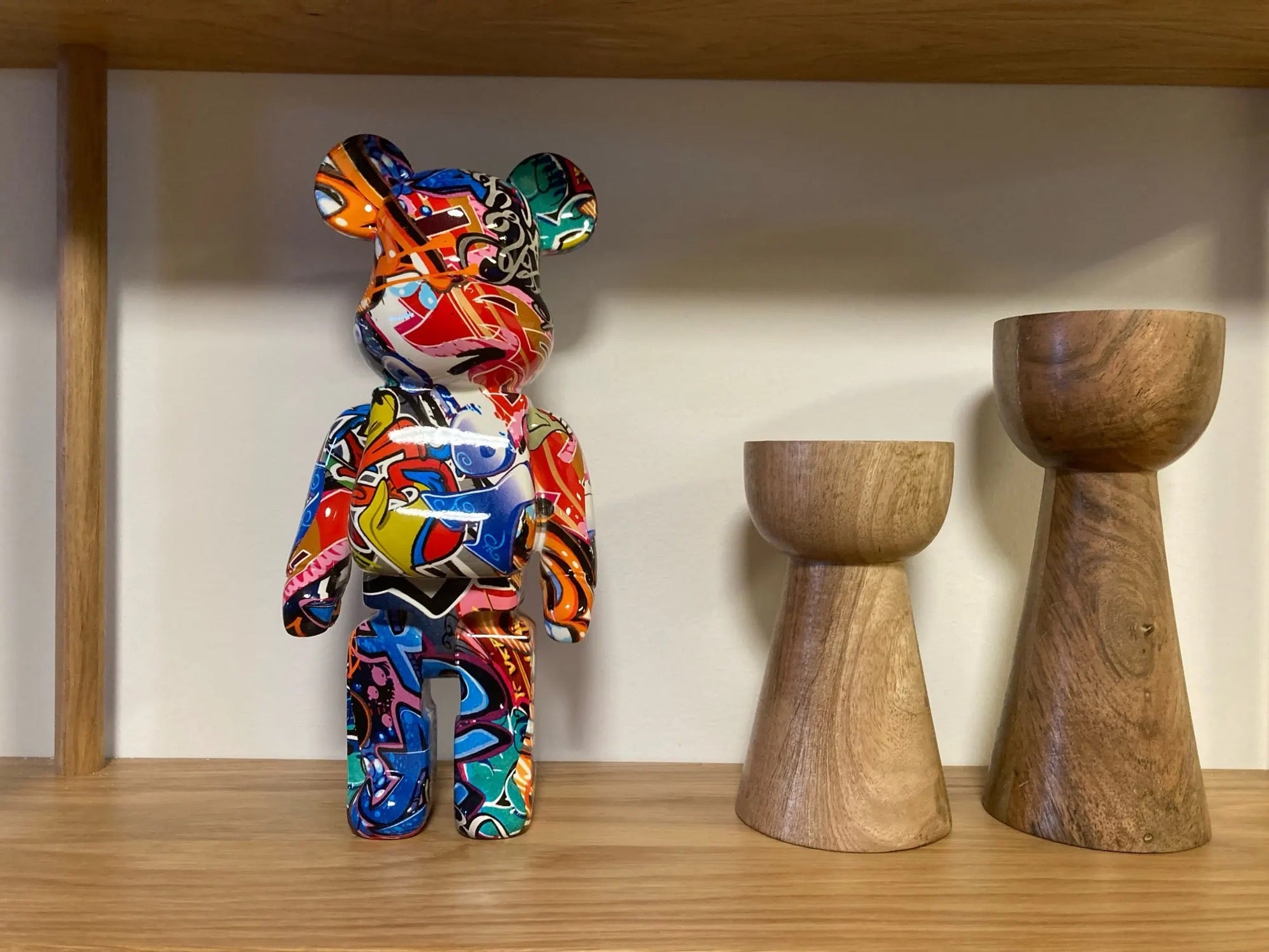 Estatuilla Decorativa Oso Graffiti - Minimalist House Shop