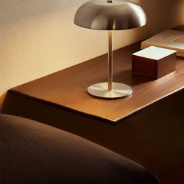 Luminária de Mesa LED Portátil Recarregável USB - Aurum - Minimalist House Shop