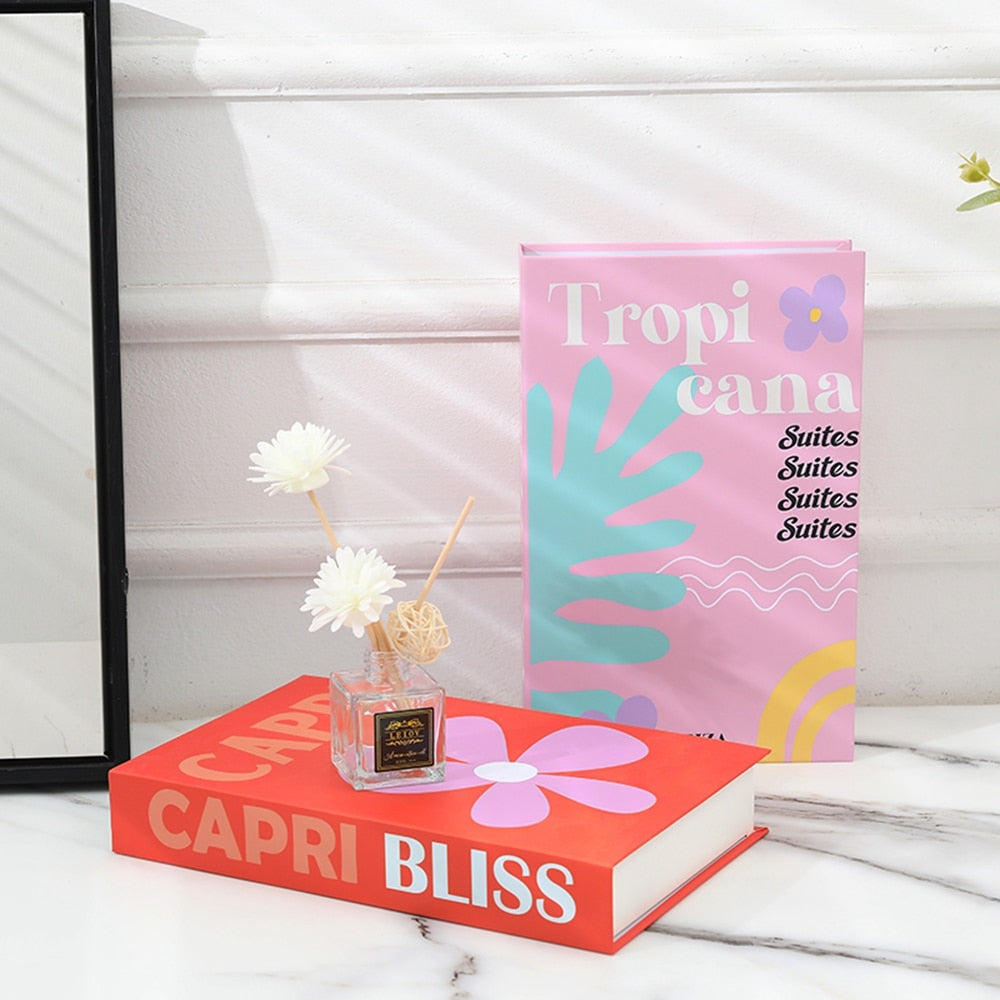 Libro Decorativo con Compartimento Secreto – DOLCE VITTA (abierto) - Minimalist House Shop