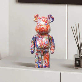 Estatueta Graffiti BearBri da Minimalist House Shop, figura decorativa com design moderno e detalhes coloridos.