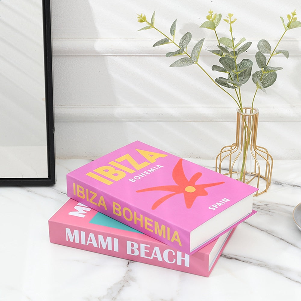 Libro Decorativo con Compartimento Secreto – DOLCE VITTA (abierto) - Minimalist House Shop