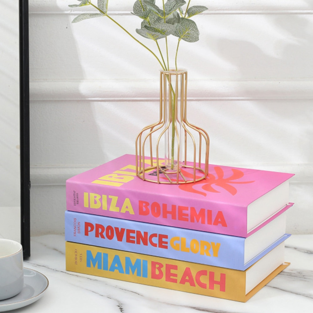 Libro Decorativo con Compartimento Secreto – DOLCE VITTA (abierto) - Minimalist House Shop