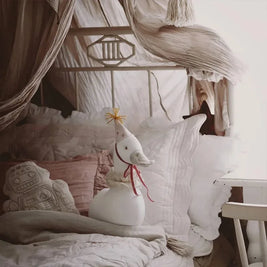 Decoração infantil de parede com pato da Minimalist House Shop, peça decorativa para quartos de criança.