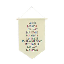 Banner decorativo Sueña y Crece da Minimalist House Shop, ilustração com cores suaves e design inspirador para quarto infantil.