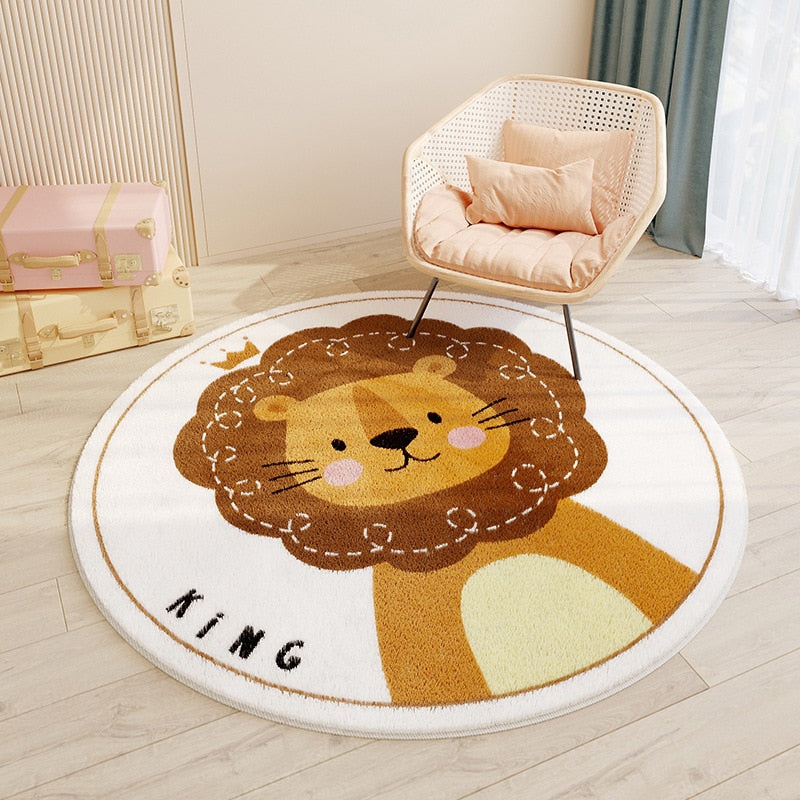 Alfombra redonda para quarto infantil com desenhos de animais, da marca Minimalist House Shop, em cores suaves e divertidas.