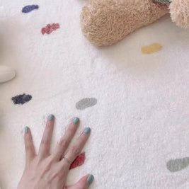 Alfombra infantil da coleção Homebaby da Minimalist House Shop com cores vibrantes e design lúdico para quartos de criança