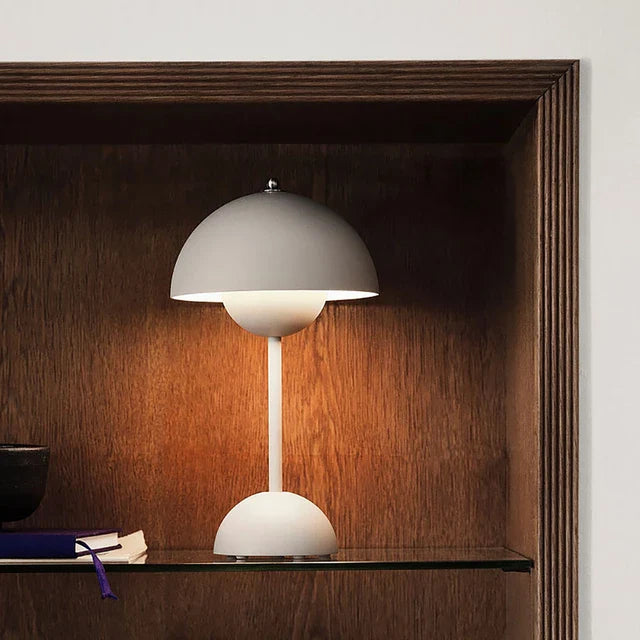 Lámpara Minimalista con Touch – Modelo Cogumelo - Minimalist House Shop